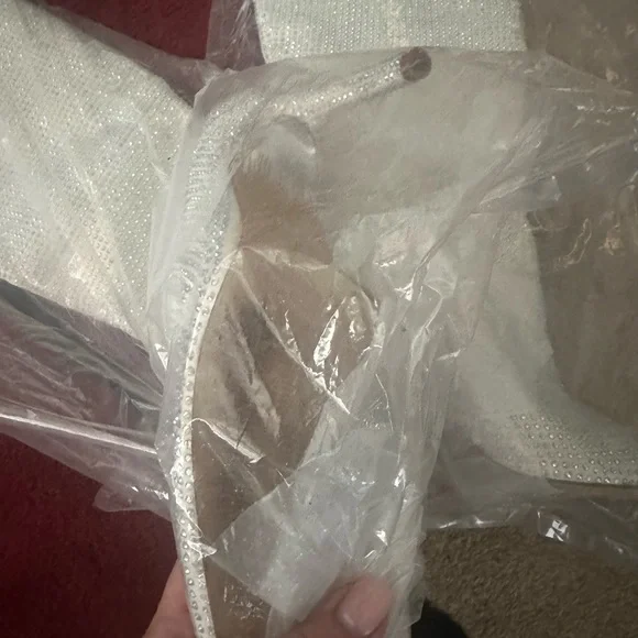 Knee high JLO boots with crystals! 4 inch heels. - Picture 3 of 7